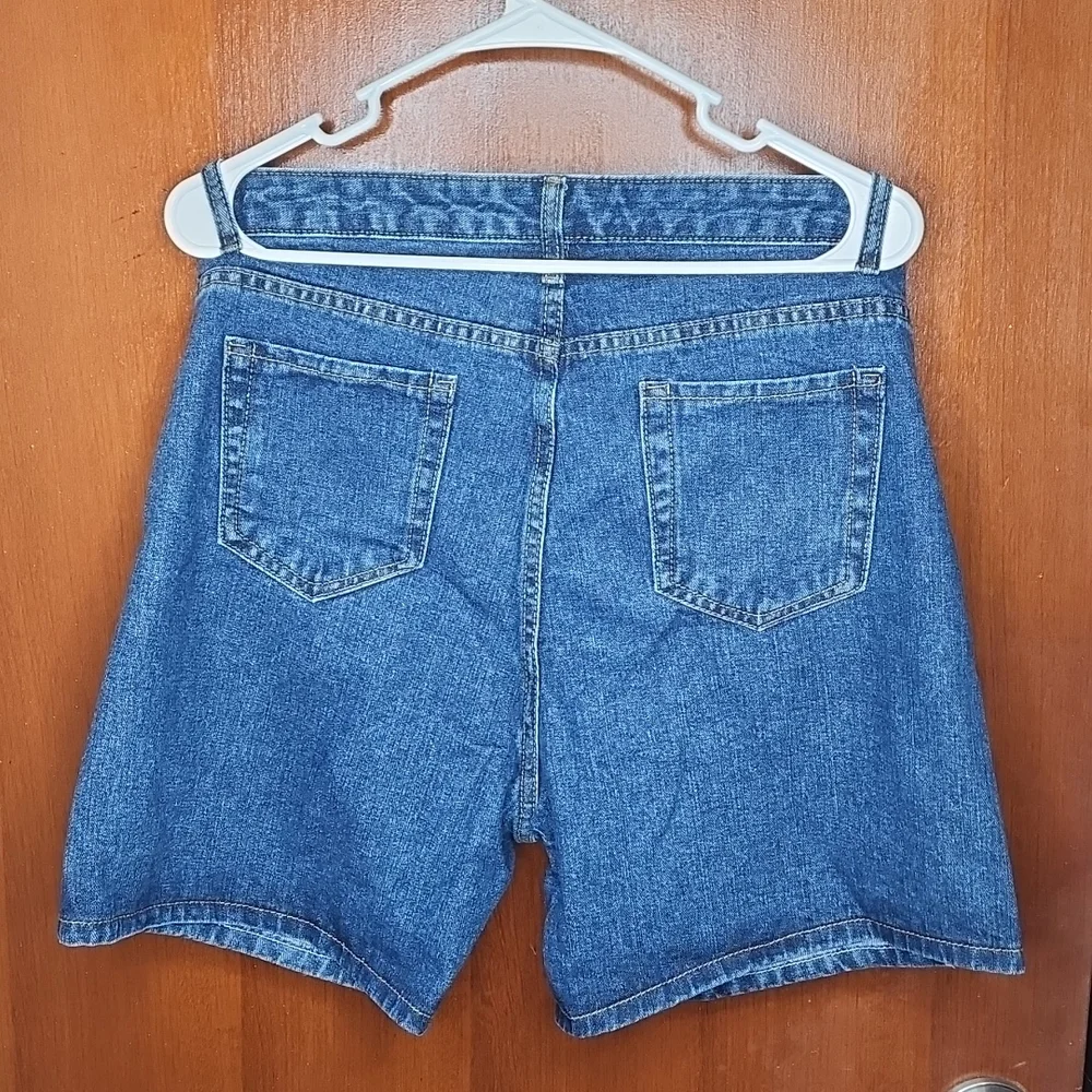 Short - Picture 4 of 7